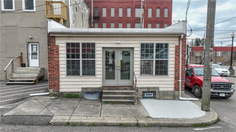 120 Chestnut Street, Barnesville, OH - Photo 4