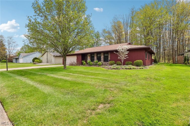 14747 Hartford Trail, Strongsville, OH - Photo 3