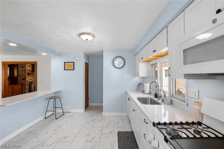 1427 Lakeview Boulevard, Lorain, OH - Photo 4