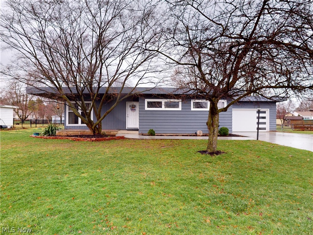 162 Leavitt Road, Amherst, OH