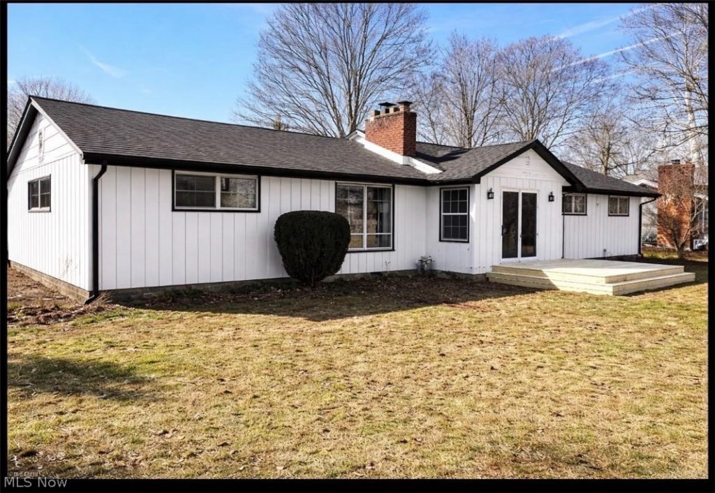 3730 Sunnyfield Drive, Copley, OH