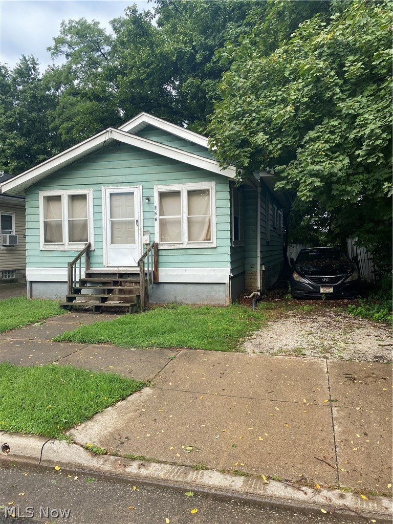156 Roger Avenue, Akron, OH - Photo 2