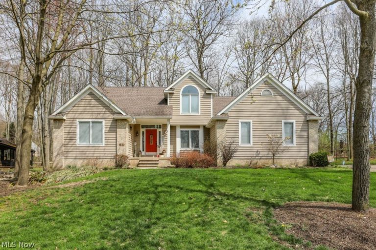 358 Woodbend Road, Ravenna, OH - Photo 3