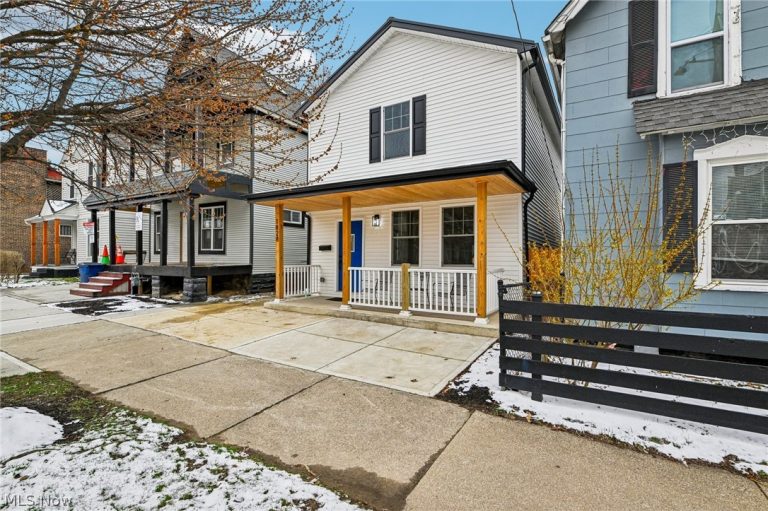 1828 57th Street, Cleveland, OH - Photo 3