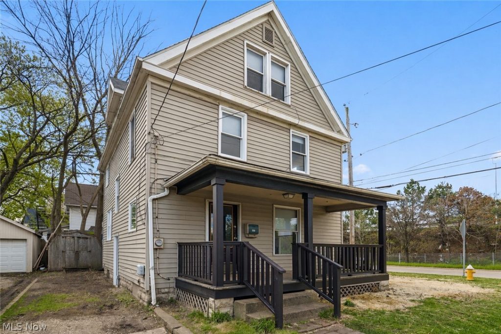 558 Nash Street, Akron, OH