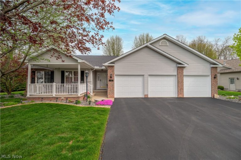 11 Spring Creek Drive, Cortland, OH, 44410