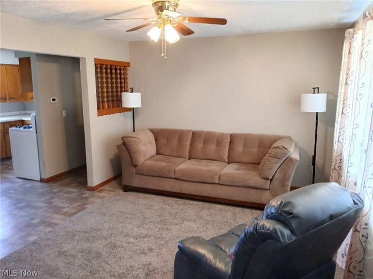 105 Newbanks Road, Parkersburg, WV - Photo 5