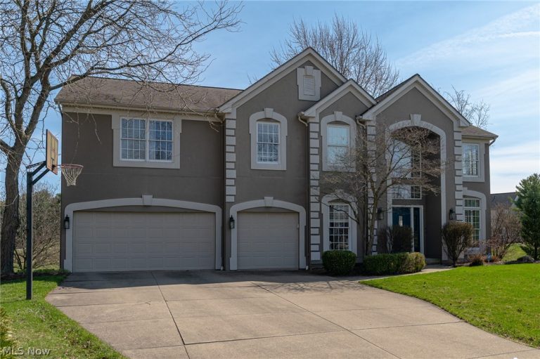 21711 Woodfield Trail, Strongsville, OH - Photo 2