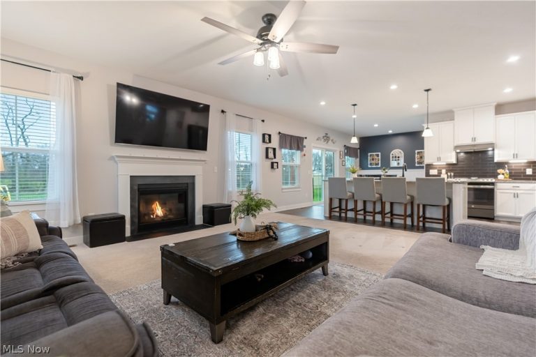 3349 Stoneleigh Road, Canton, OH - Photo 6