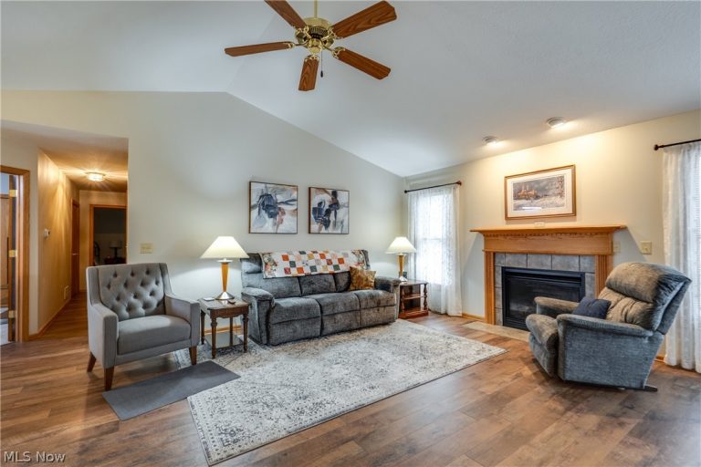 1481 Brookridge Avenue, Louisville, OH - Photo 8