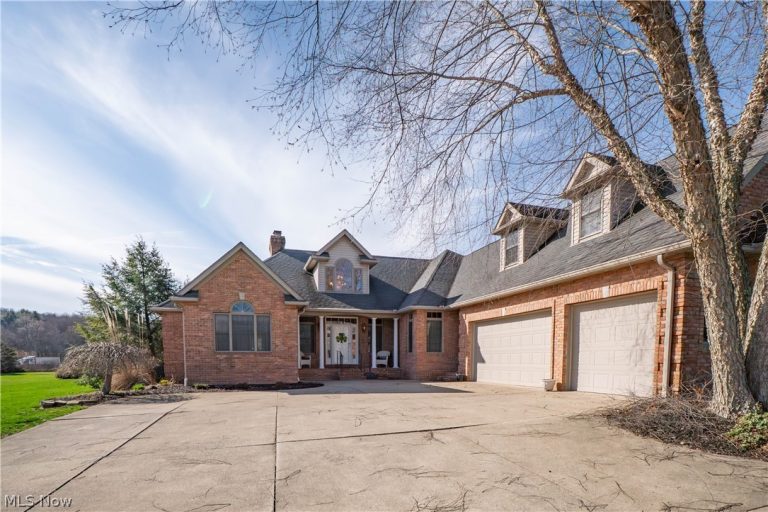 8114 Lisbon Street, East Canton, OH - Photo 2