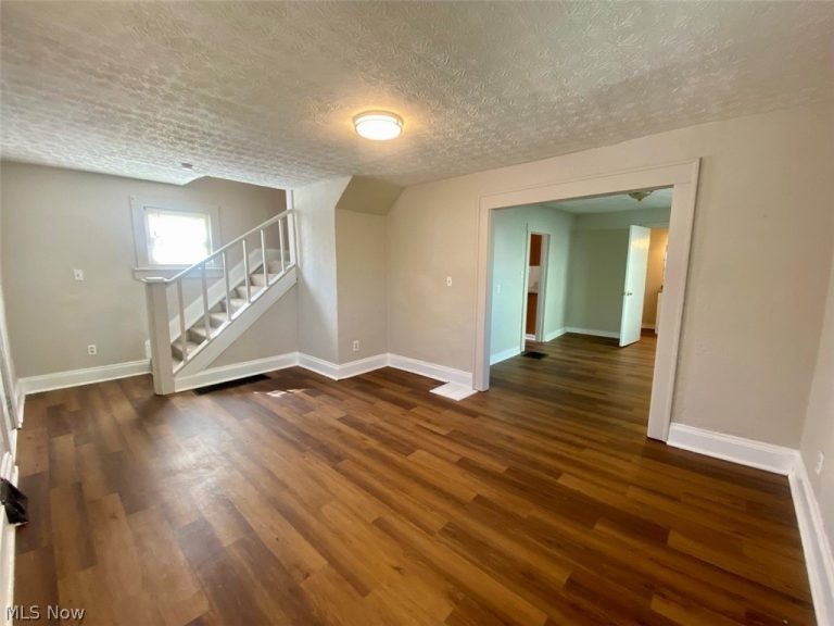 748 Merton Avenue, Akron, OH - Photo 3