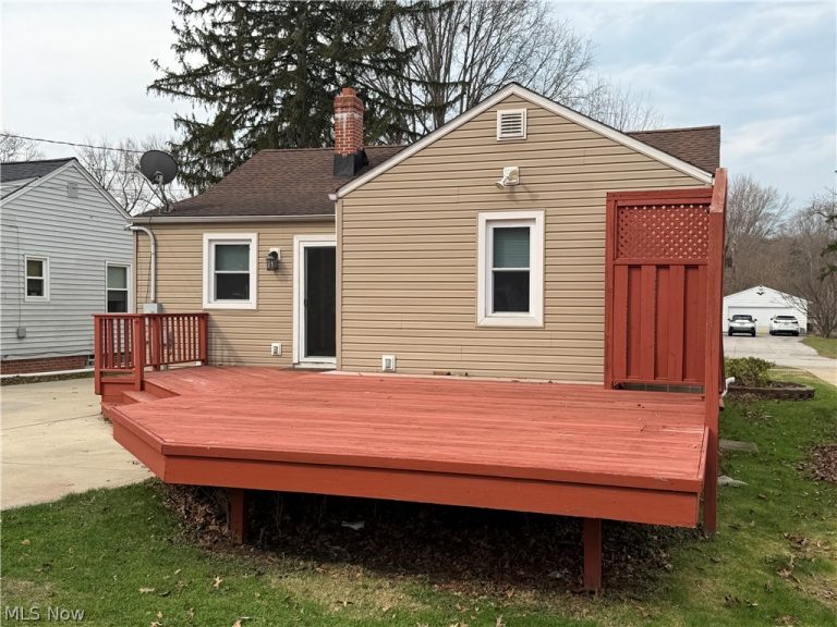 8141 Dartmoor Road, Mentor, OH - Photo 5