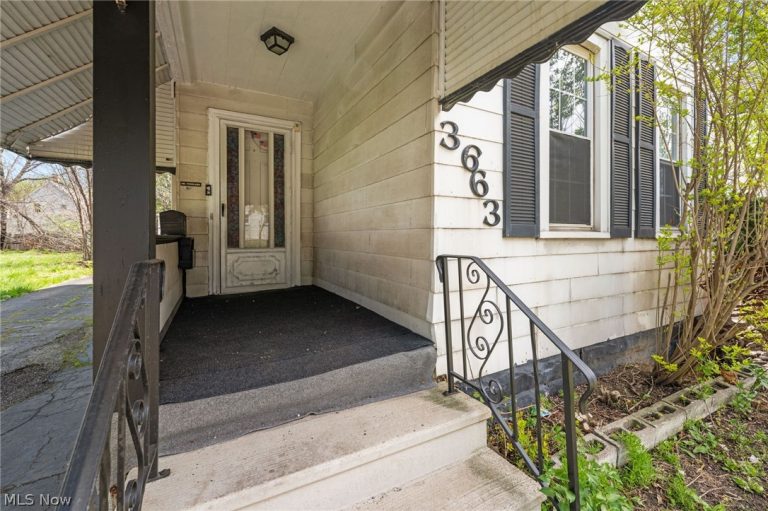3663 54th Street, Cleveland, OH - Photo 4