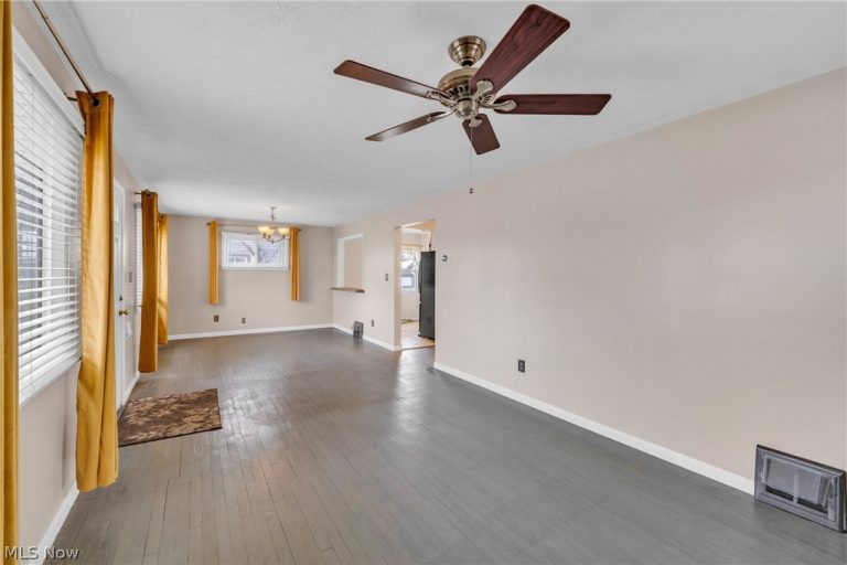 15414 Chatfield Avenue, Cleveland, OH - Photo 8