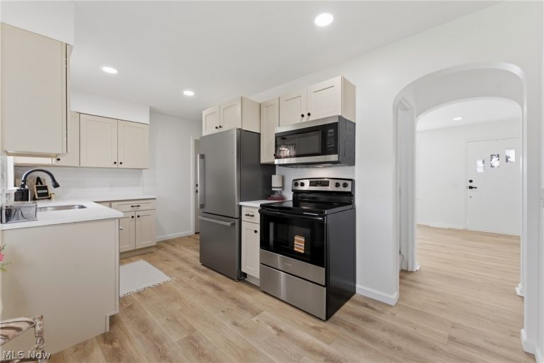 4871 15th Street, Canton, OH - Photo 8