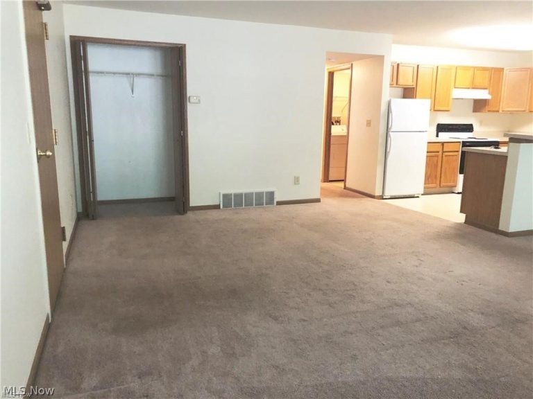 426 Oakwood, Wadsworth, OH - Photo 5