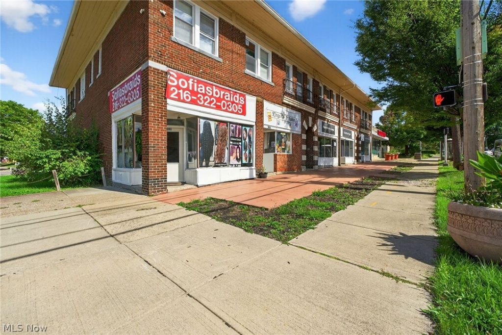 2201 Taylor Road, Cleveland Heights, OH