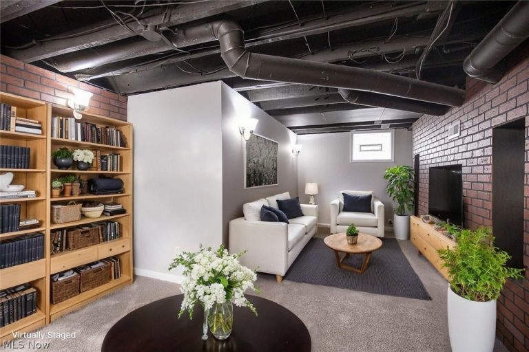 1240 Tulip Street, Akron, OH - Photo 6