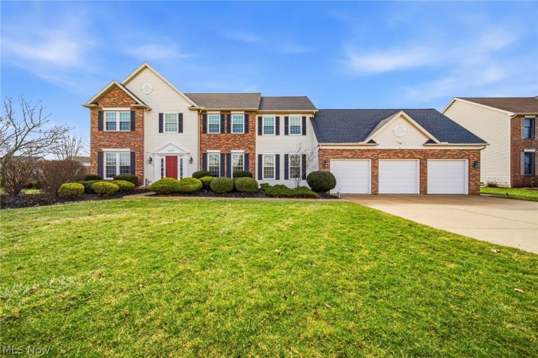 27067 Sanctuary Lane, Olmsted Twp, OH, 44138