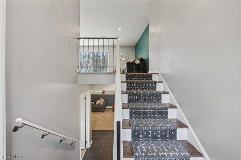 13971 Fox Hollow Drive, Novelty, OH - Photo 2