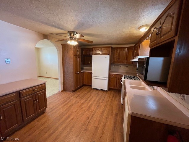 4036 Leavitt Road, Lorain, OH - Photo 4