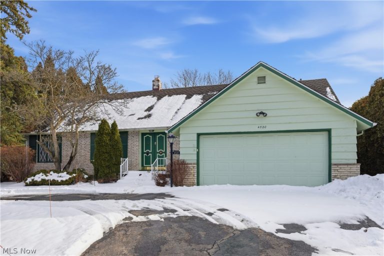 4520 University Parkway, University Heights, OH, 44118