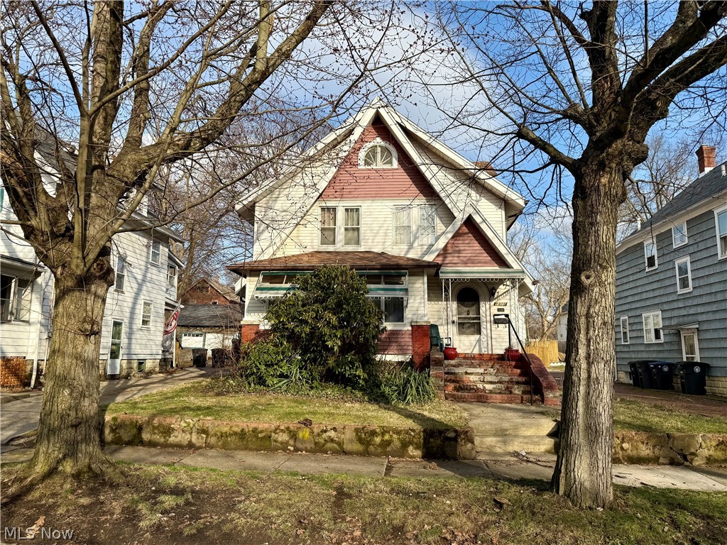 1375 Curtis Street, Akron, OH
