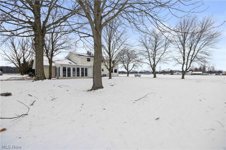 39738 Banks Road, Grafton, OH - Photo 6