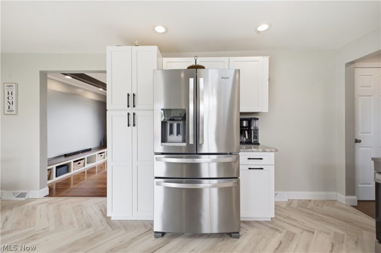 1230 Florence Drive, Wellsville, OH - Photo 8