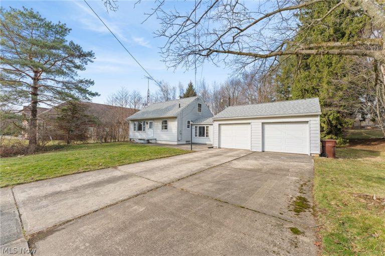 3411 Sweitzer Street, Uniontown, OH - Photo 2