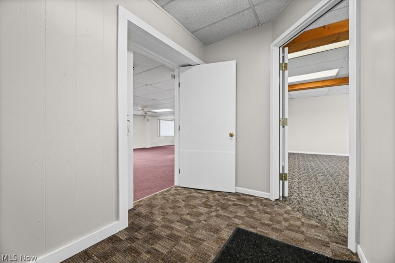 1930 Suite B Freedom Avenue, Alliance, OH - Photo 8