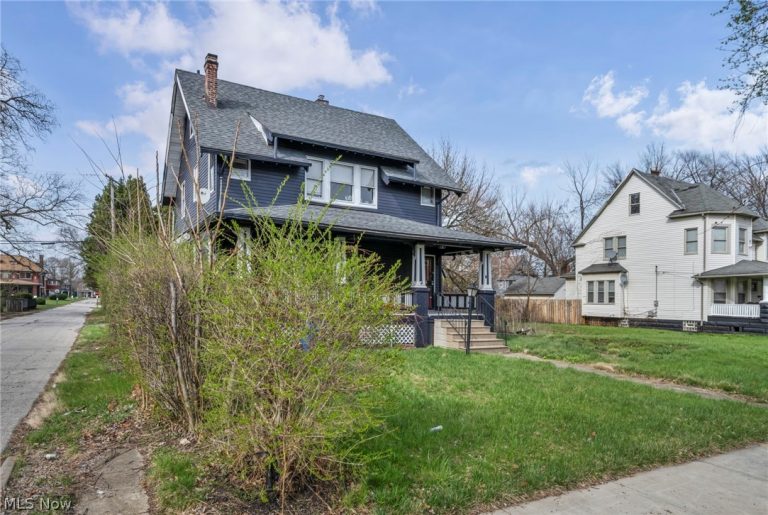 10803 Grantwood Avenue, Cleveland, OH - Photo 4