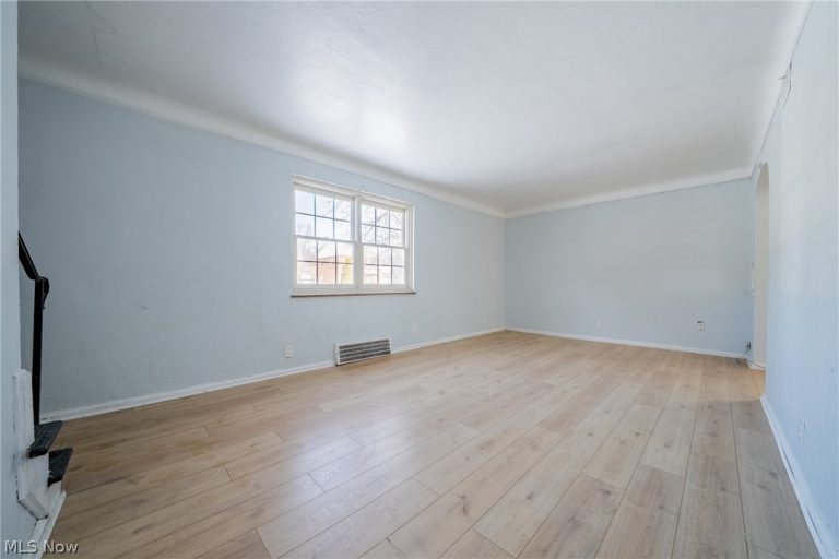 20900 Priday Avenue, Euclid, OH - Photo 6