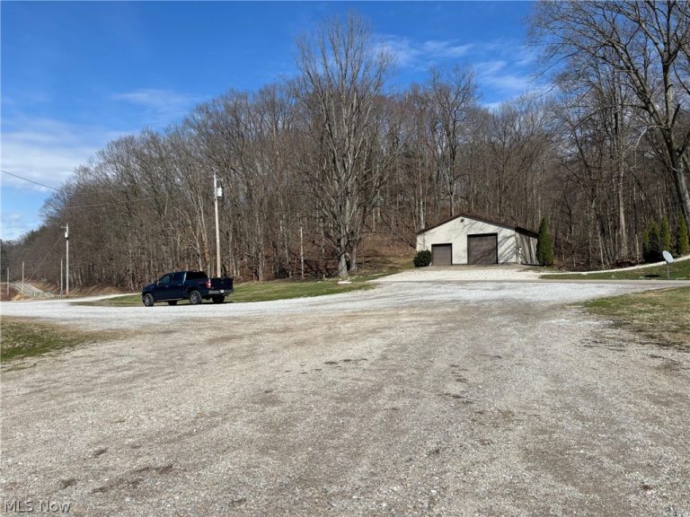8367 Overton Road, Burbank, OH - Photo 4