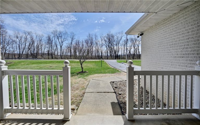 11652 Sandyville Road, Sandyville, OH - Photo 5