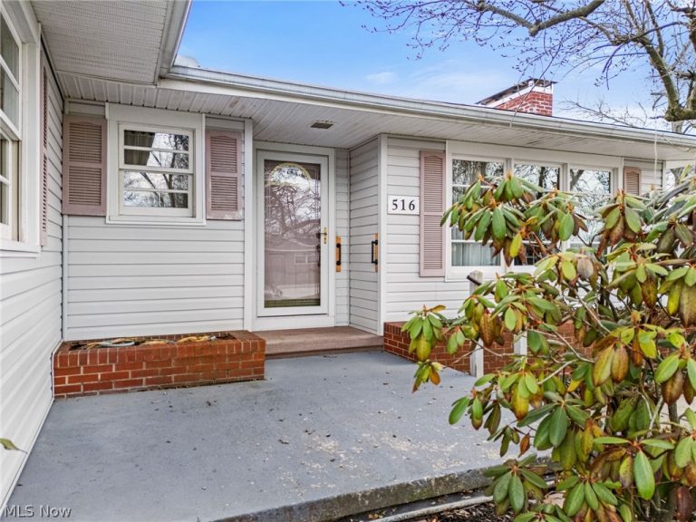 516 Main Street, Gnadenhutten, OH - Photo 4