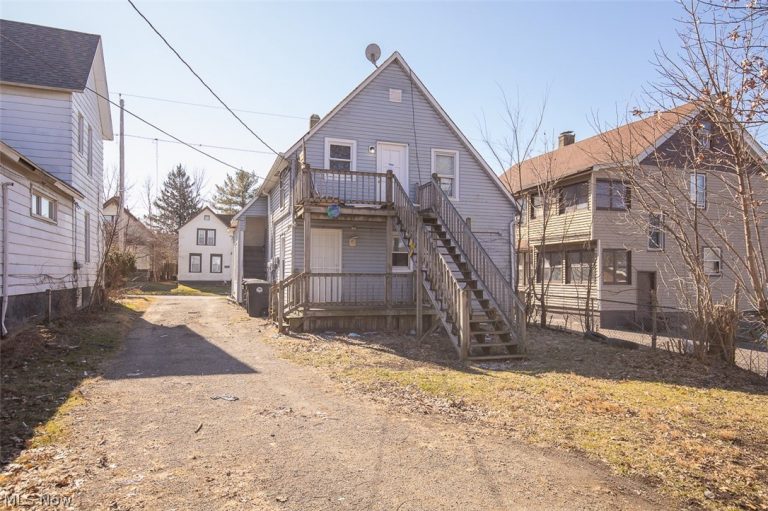 7815 Jeffries Avenue, Cleveland, OH - Photo 3