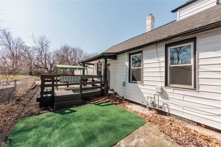 5811 Madison Avenue, Cleveland, OH - Photo 6