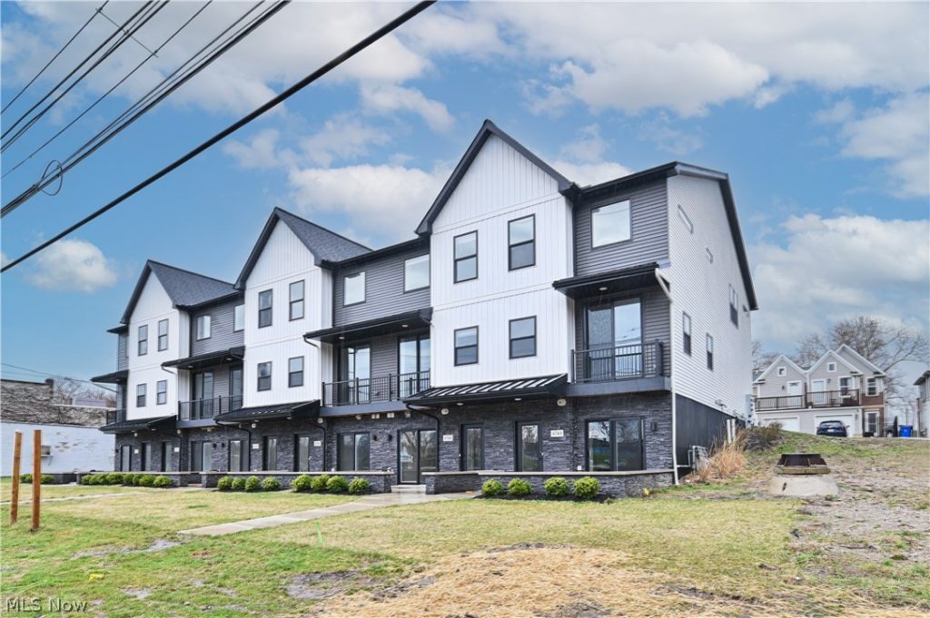 4740 Walworth Avenue, Cleveland, OH