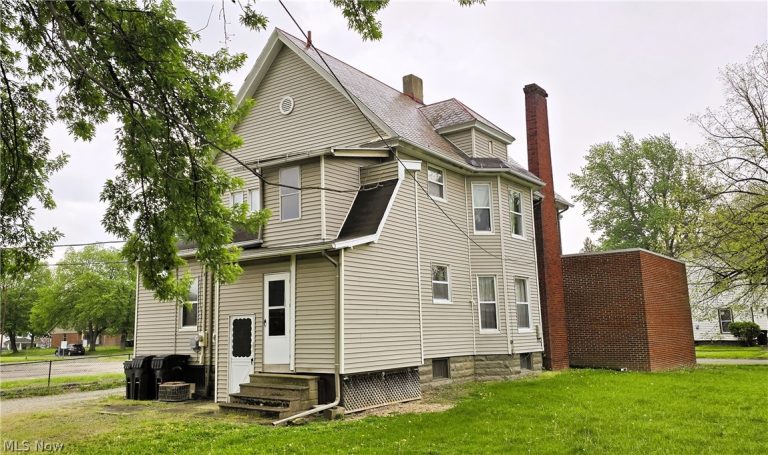 229 5th Street, Elyria, OH - Photo 3