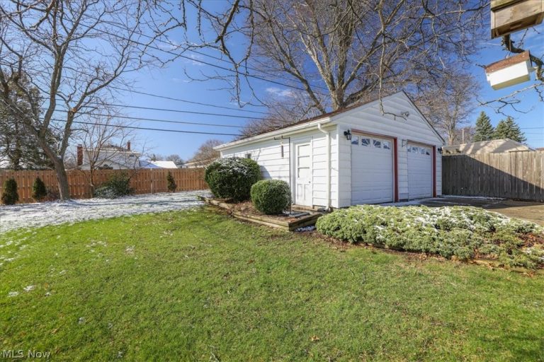 2915 Friar Drive, Parma, OH - Photo 4