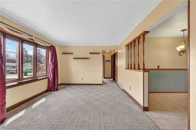 6432 Ambrose Drive, Mentor, OH - Photo 4