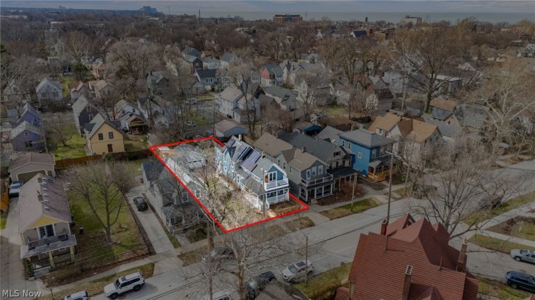 1916 W 44th St, Cleveland, OH - Photo 4