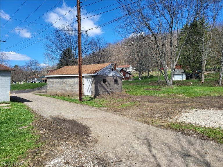 5554 State Route 152, Dillonvale, OH - Photo 6