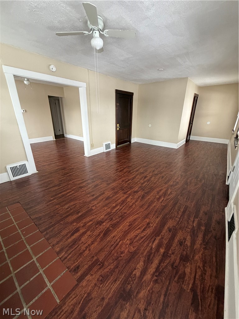 1870 Cordova Avenue, Youngstown, OH - Photo 4