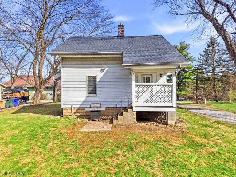 2410 Munroe Falls Avenue, Cuyahoga Falls, OH - Photo 6