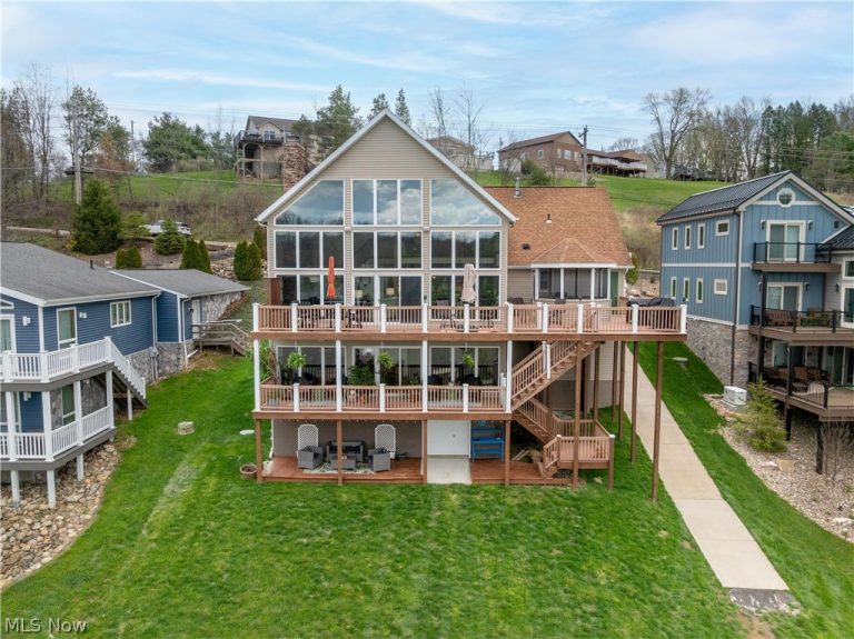 376 Mohawk Drive, Malvern, OH - Photo 3