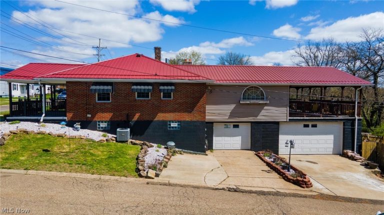 195 GILSON Avenue, Weirton, WV - Photo 6