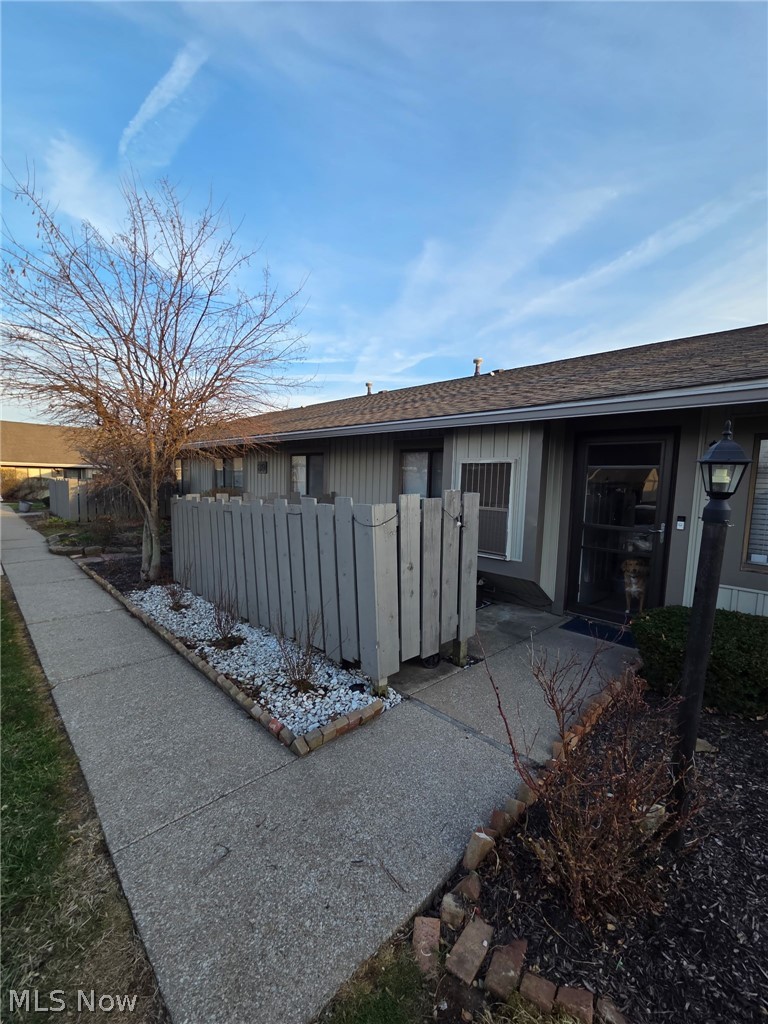 951 Kirkwall Drive, Copley, OH - Photo 2